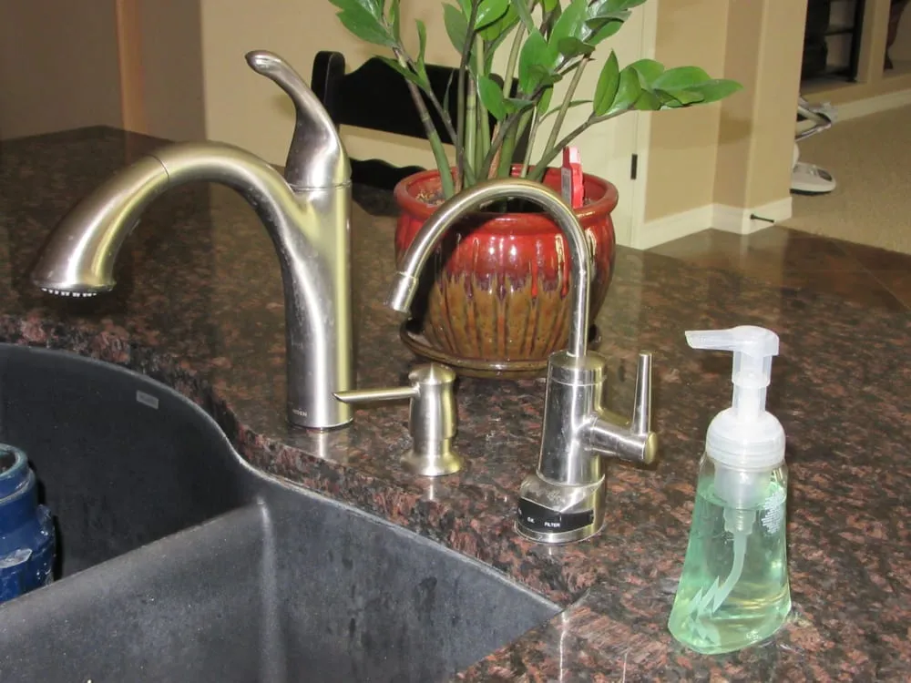 Top-rated water heater service service in Phoenix, AZ - Rooter & Plumbing Service