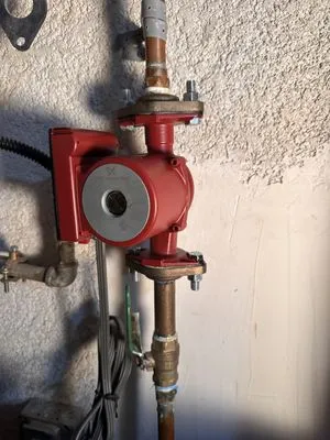 Rooter Hawz Plumbing Logo