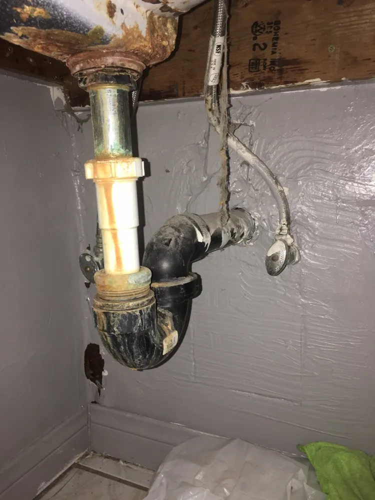 Emergency plumbing repair for homes in Canoga Park, CA by Rooter Old School Plumbing