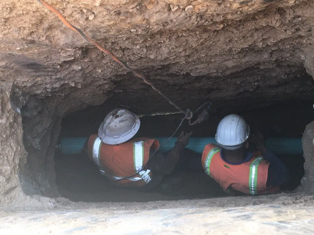 Slide of Rooters & Plumbing On Time