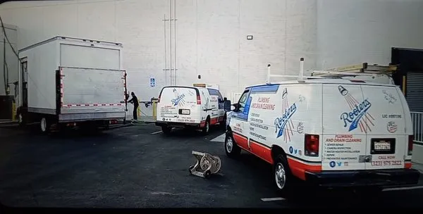 Rooters Plumbing Logo