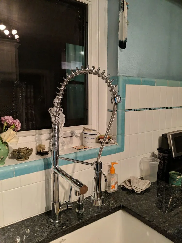 Quality plumbing repair in Oakbrook Terrace, IL by Roots Be Gone