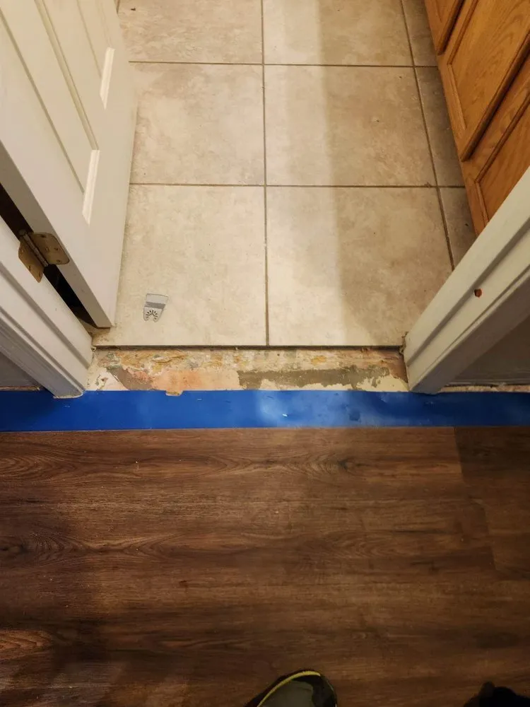 Slide of Rosé Restoration and Handyman