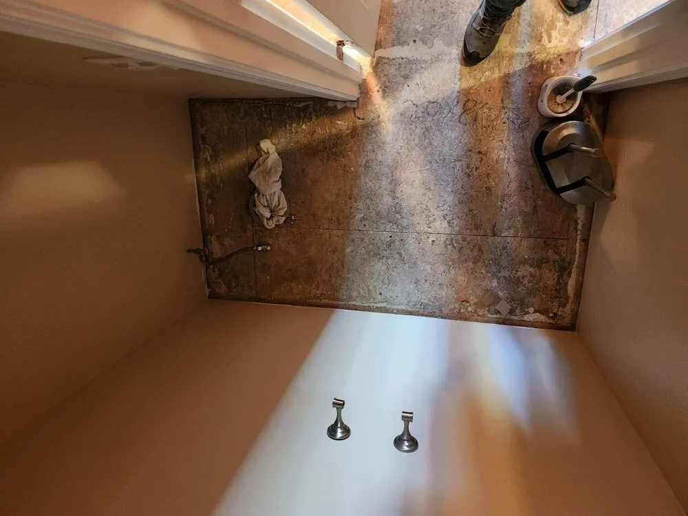 Slide of Rosé Restoration and Handyman