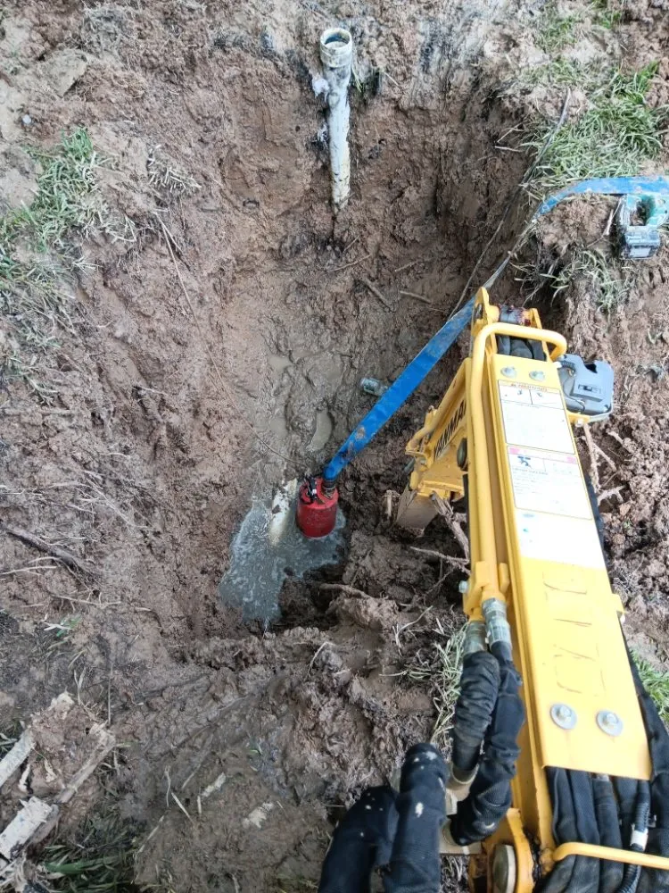 Slide of Roscoes Master Plumbing Services