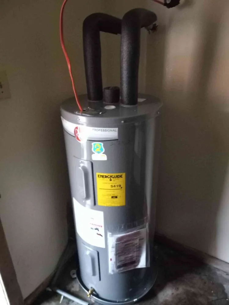 Slide of Roscoes Master Plumbing Services