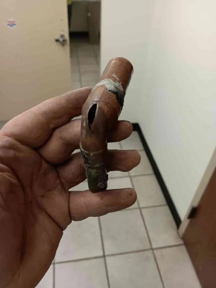 Slide of Roscoes Master Plumbing Services