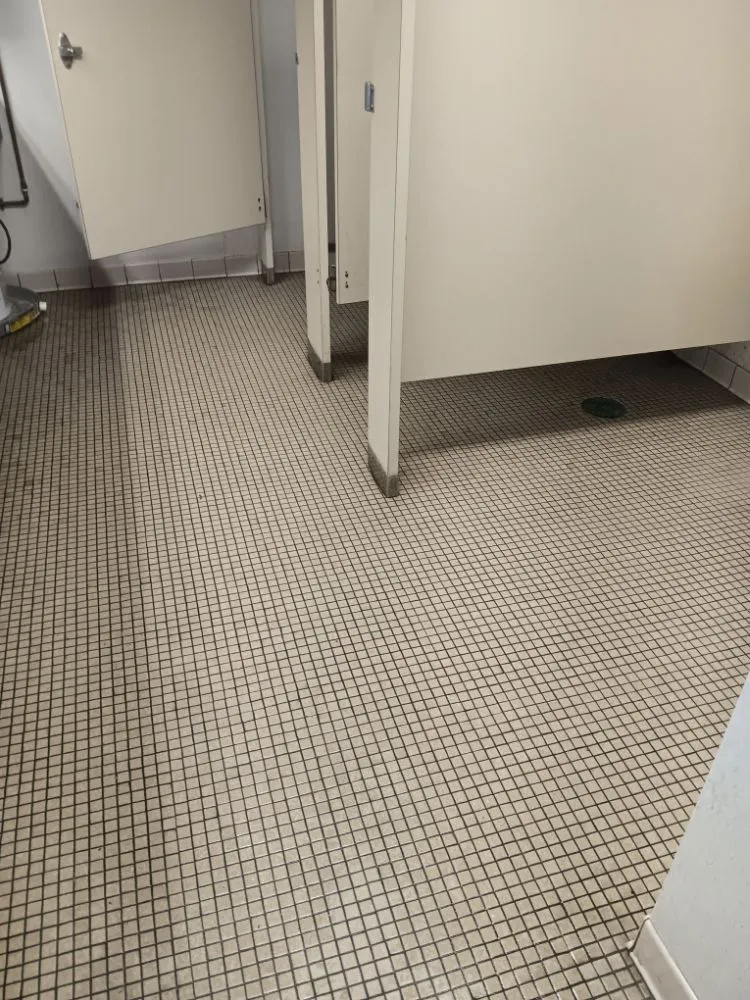 Slide of Roscoes Master Plumbing Services