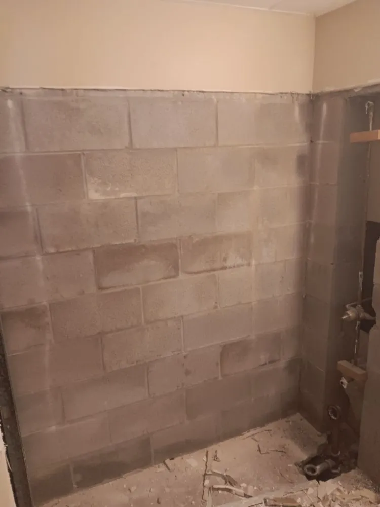 Slide of Roscoes Master Plumbing Services