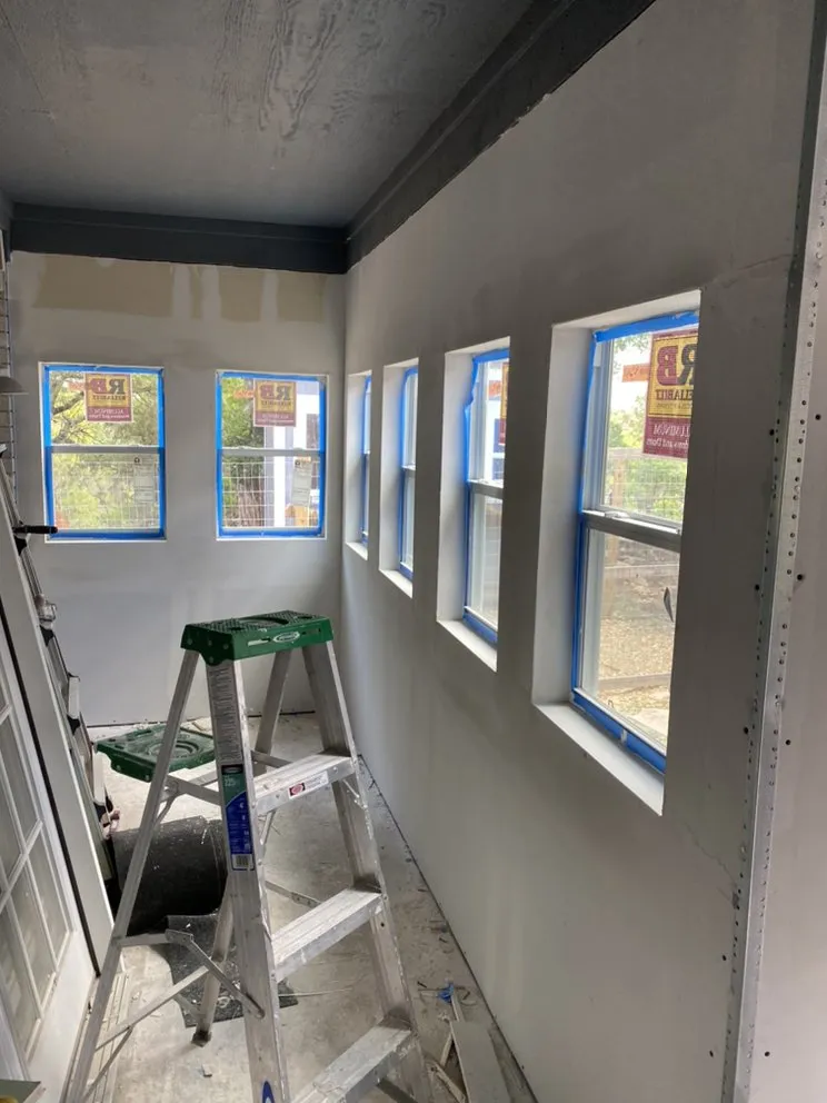 Slide of Rosendo Bathroom