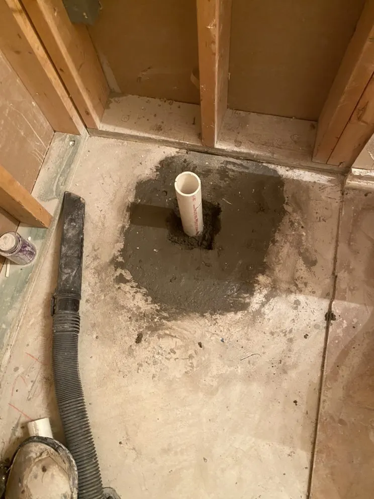 Trusted emergency plumbing experts serving Kingsland, TX - Rosendo Bathroom