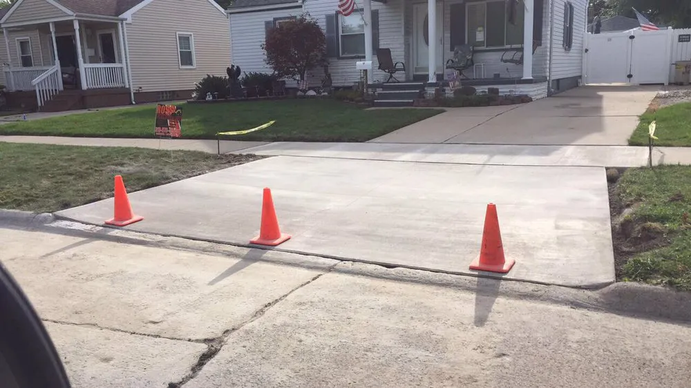 Slide of Ross Home Improvement