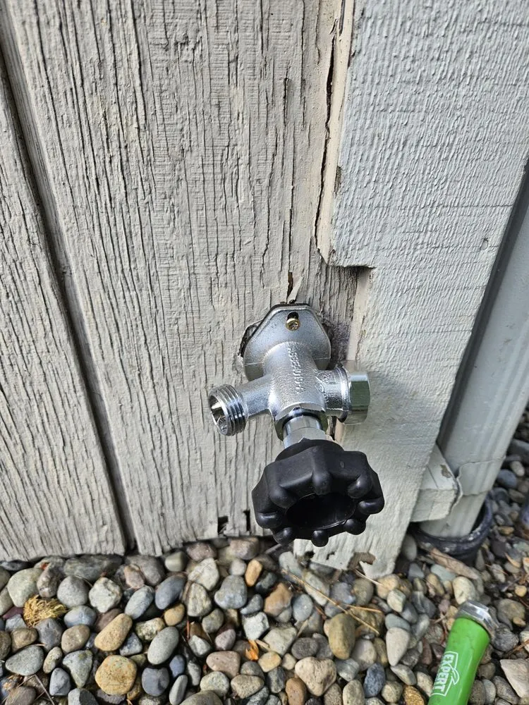 Reliable water heater service in Orting, WA by Rossco Service Plumbers