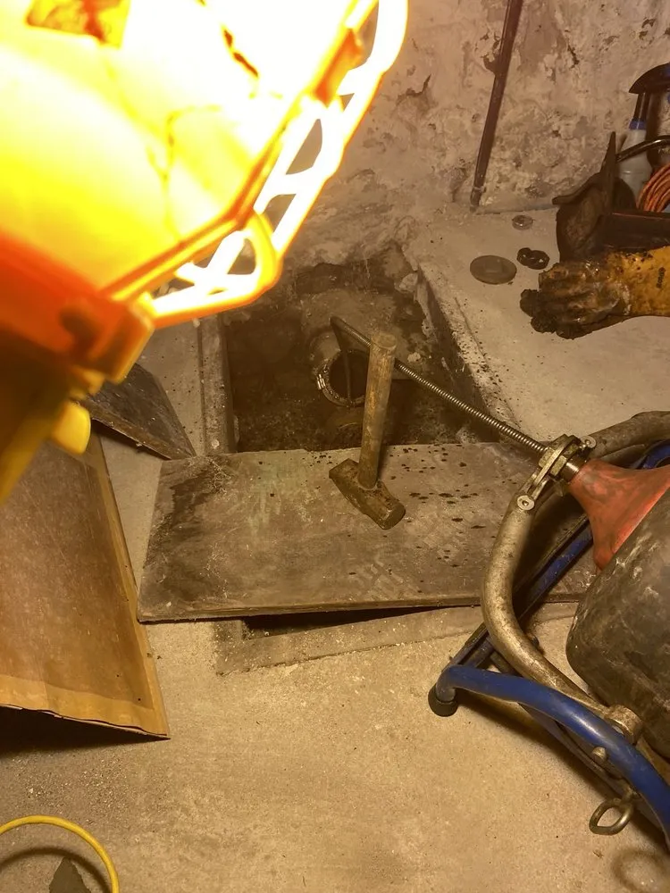 Emergency drain cleaning service in Boston, MA - Roto-Rooter Plumbing & Water Cleanup