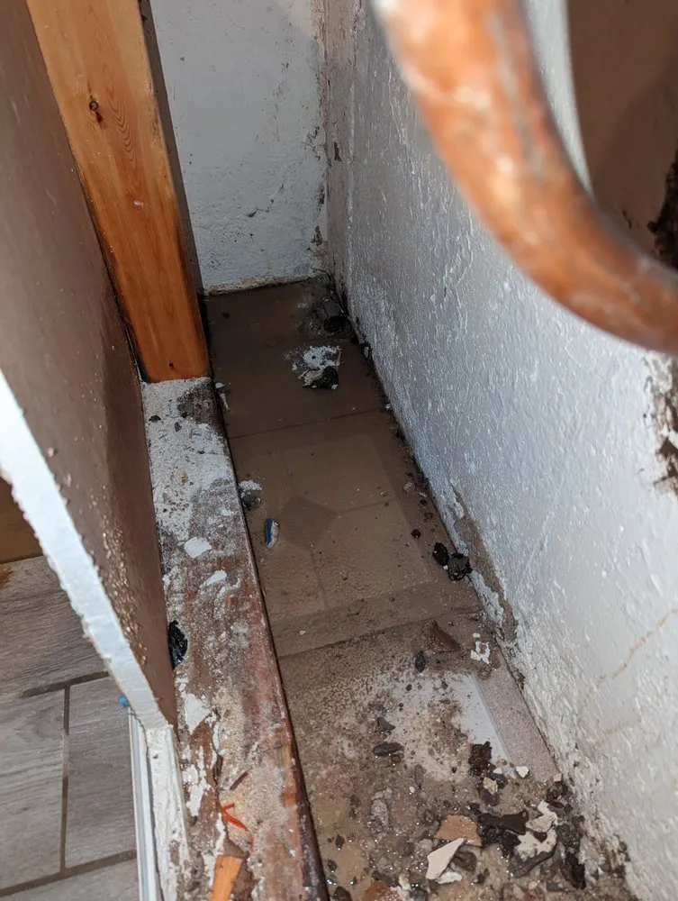 Slide of Roto-Rooter Plumbing & Water Cleanup