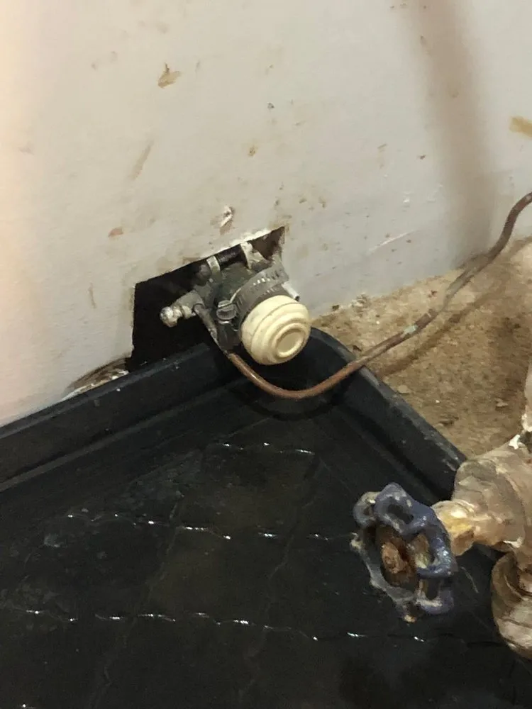 Affordable water heater service for homes in Cleveland, OH by Roto-Rooter Plumbing & Water Cleanup