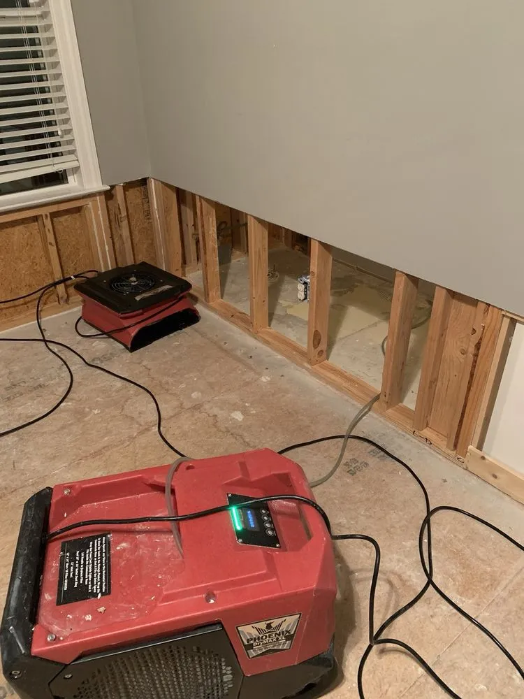 Slide of Roto-Rooter Plumbing & Water Cleanup