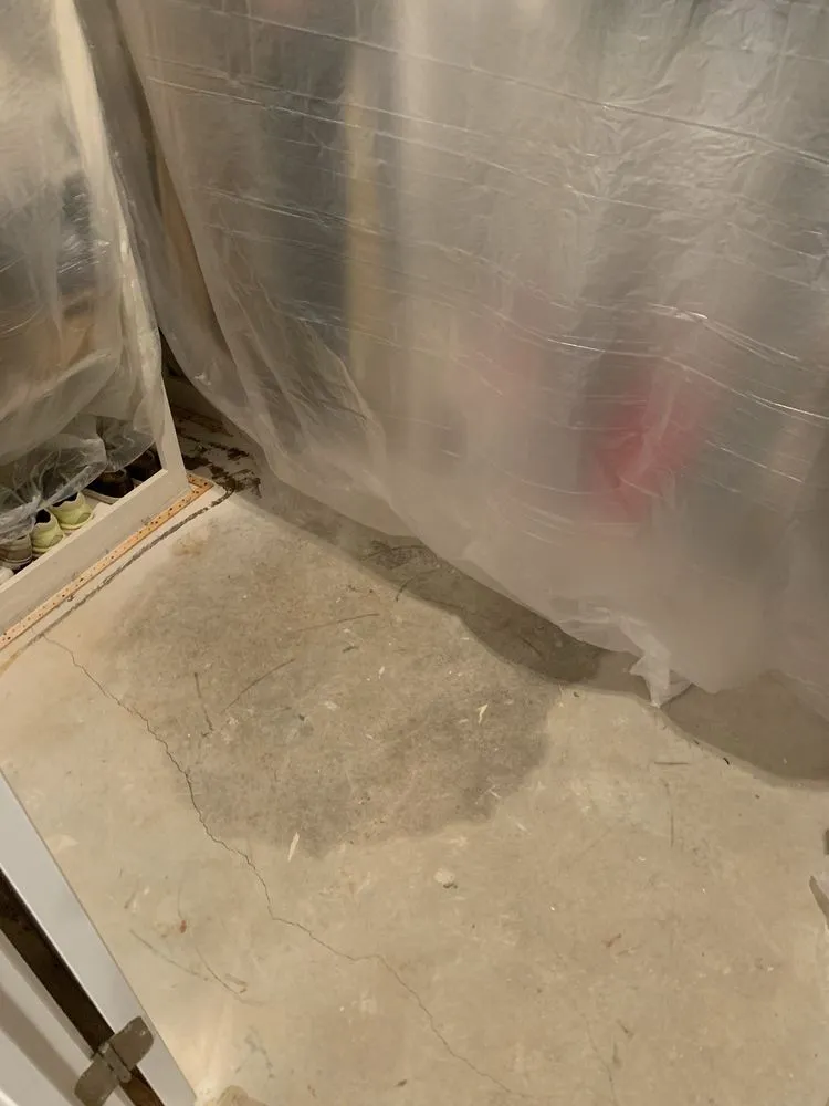 Slide of Roto-Rooter Plumbing & Water Cleanup