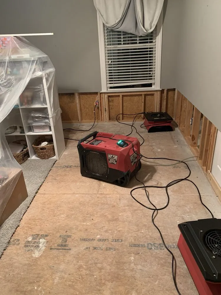 Slide of Roto-Rooter Plumbing & Water Cleanup