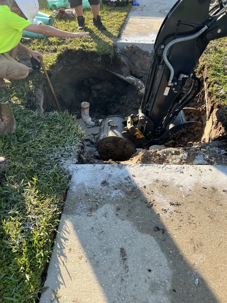 Slide of Roto-Rooter Plumbing & Water Cleanup