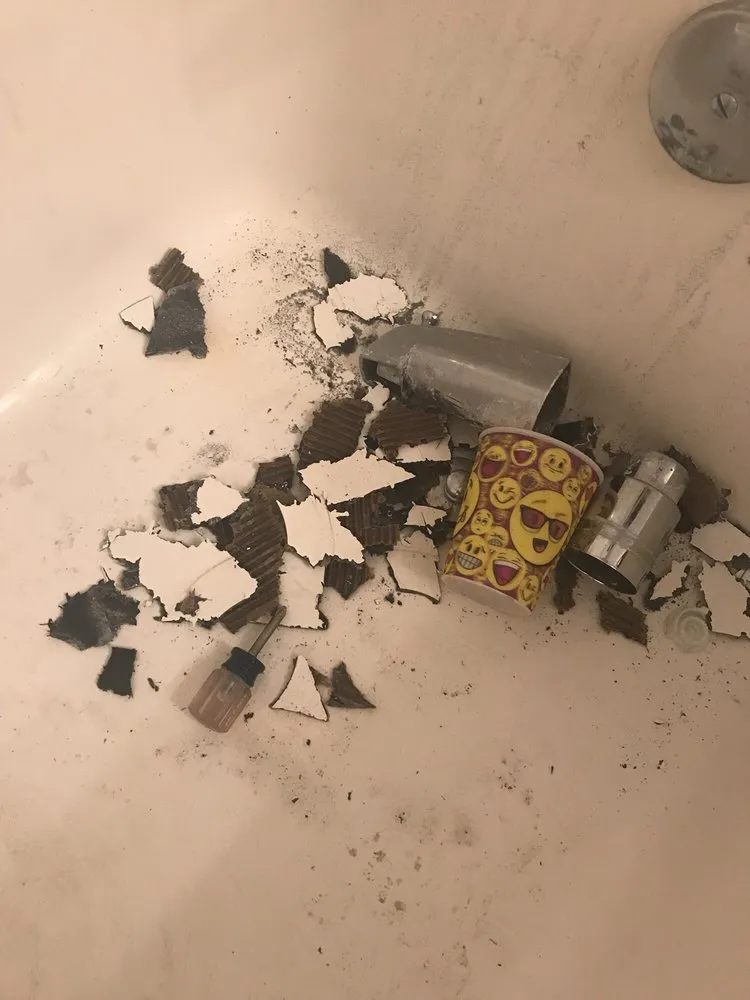 Slide of Roto-Rooter Plumbing & Water Cleanup