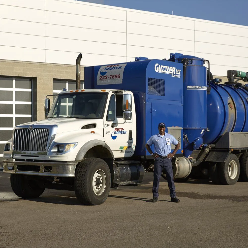Emergency drain cleaning service in Palm Springs, CA - Roto-Rooter Plumbing & Water Cleanup