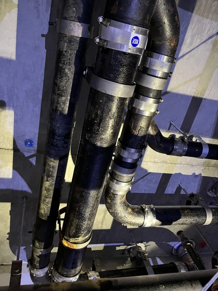 Slide of Roto-Rooter Plumbing & Water Cleanup