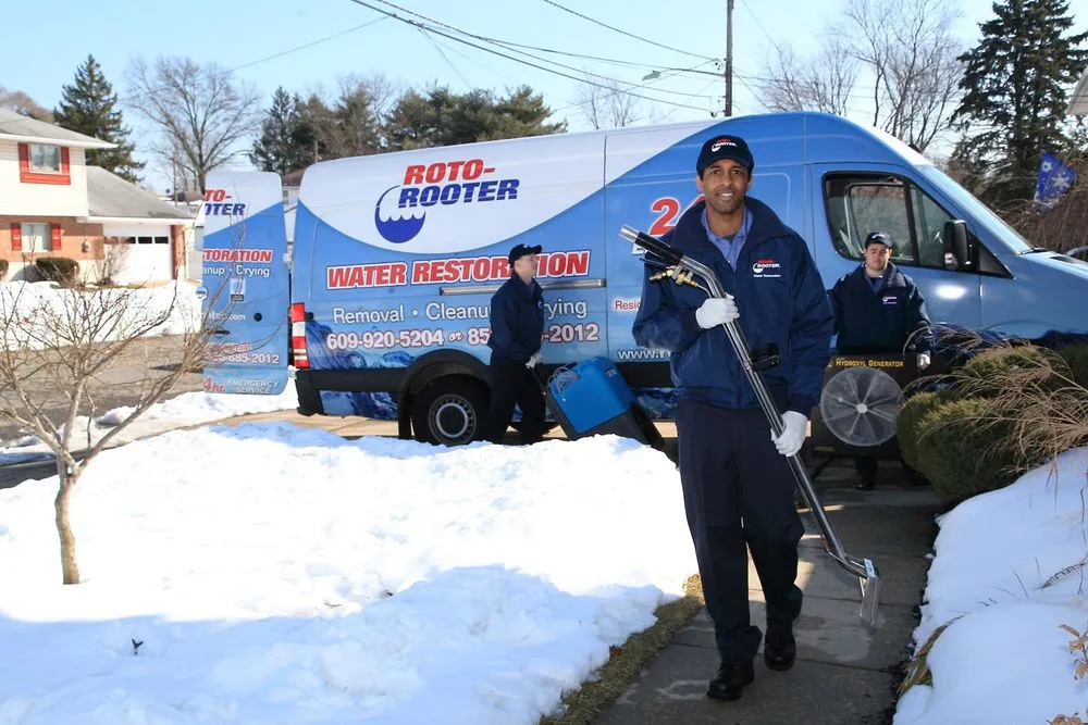 Slide of Roto-Rooter Plumbing & Water Cleanup