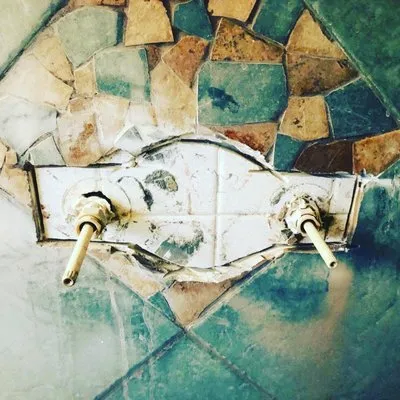 Royalty Drainage & Piping Specialists Logo