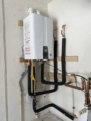 Royalty Plumbing Logo