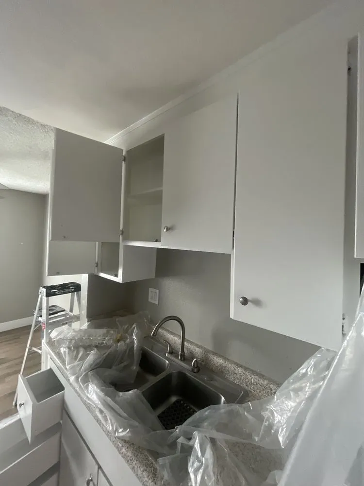 Slide of Rozcoe Handyman