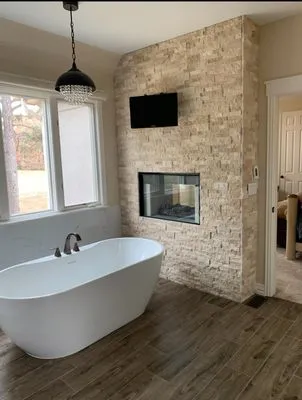 R&R Construction Services Logo