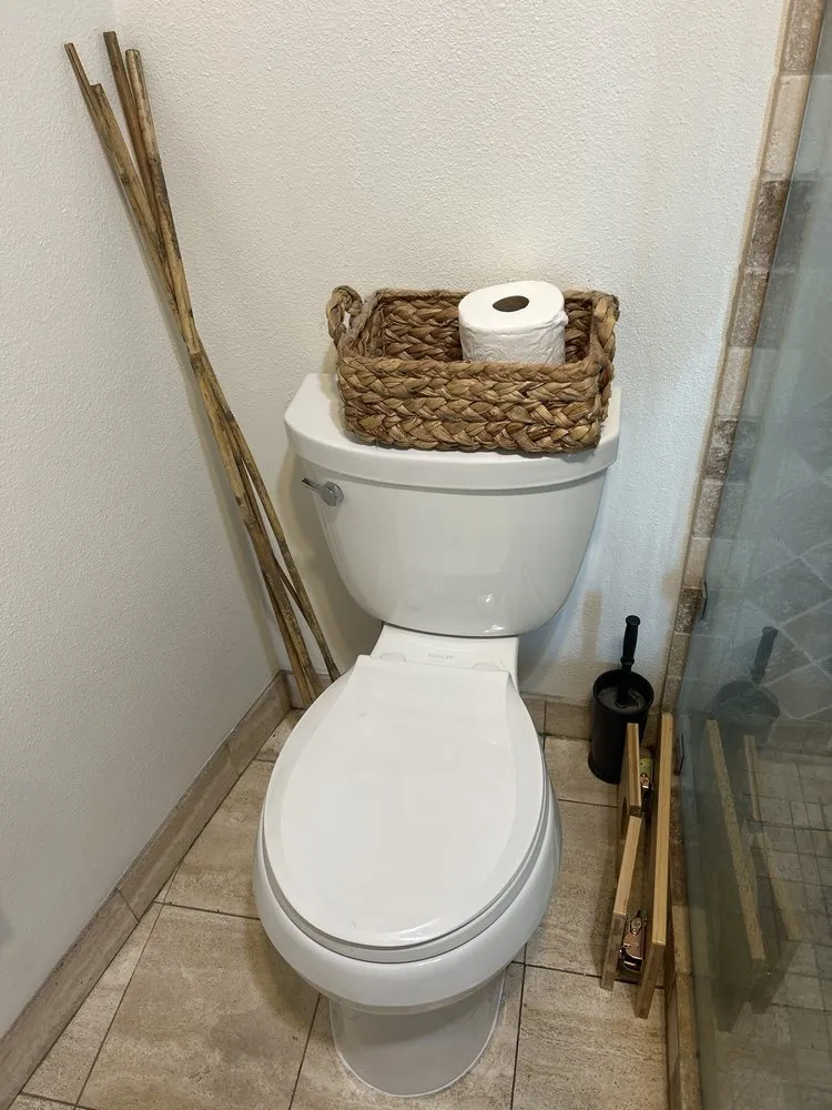 Slide of R&R Plumbing Services