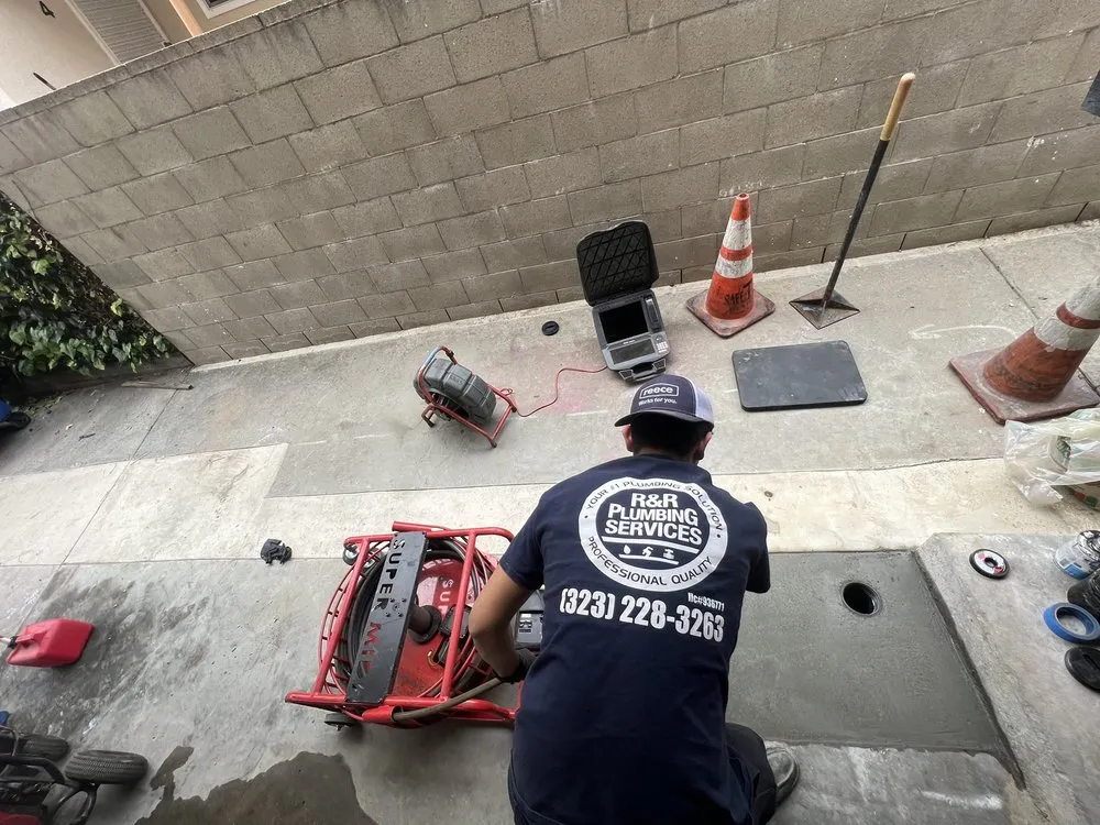 Expert plumbing repair experts serving Inglewood, CA - R&R Plumbing Services