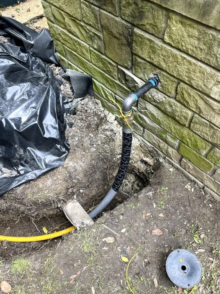 Slide of R&R Plumbing