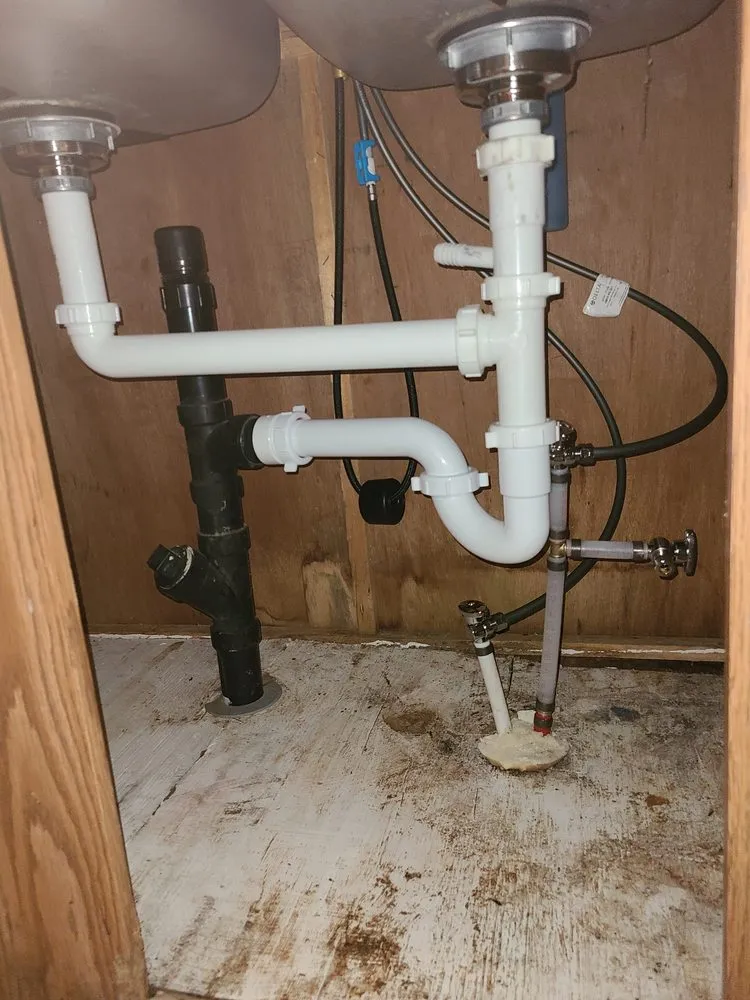 Slide of R&R Plumbing