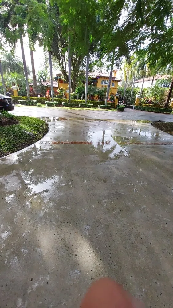 Top-rated water heater service service in Miami Gardens, FL - RT Plumbing & Pressure Washer