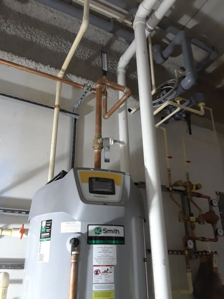 Slide of R&T Plumbing