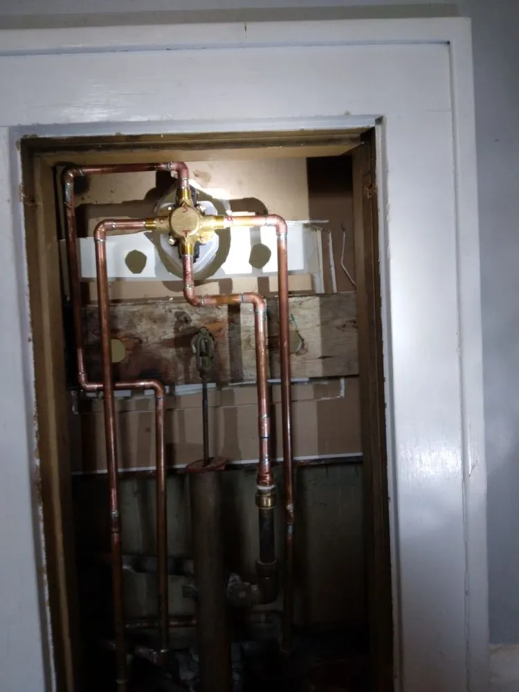 Slide of R&T Plumbing