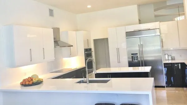 RT Remodeling Fl Logo