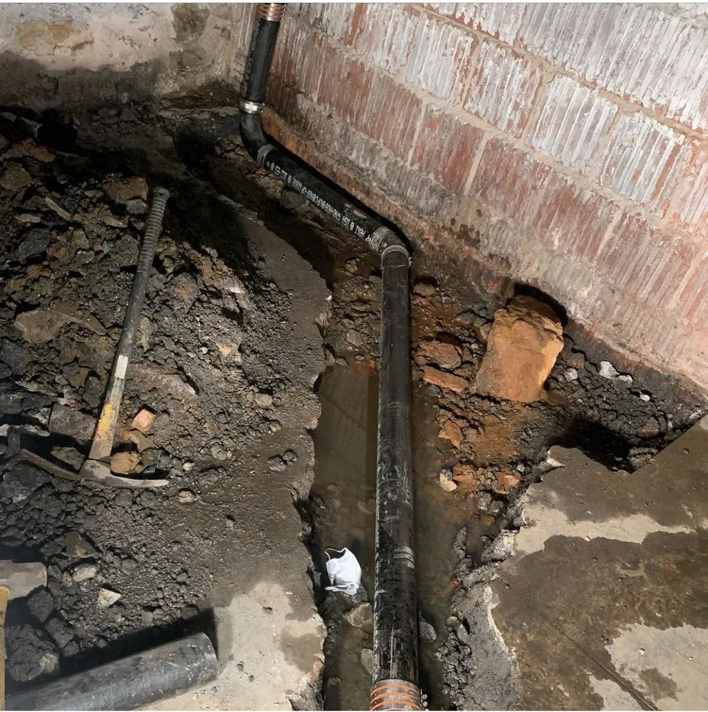 Slide of Rudi’s Mechanical