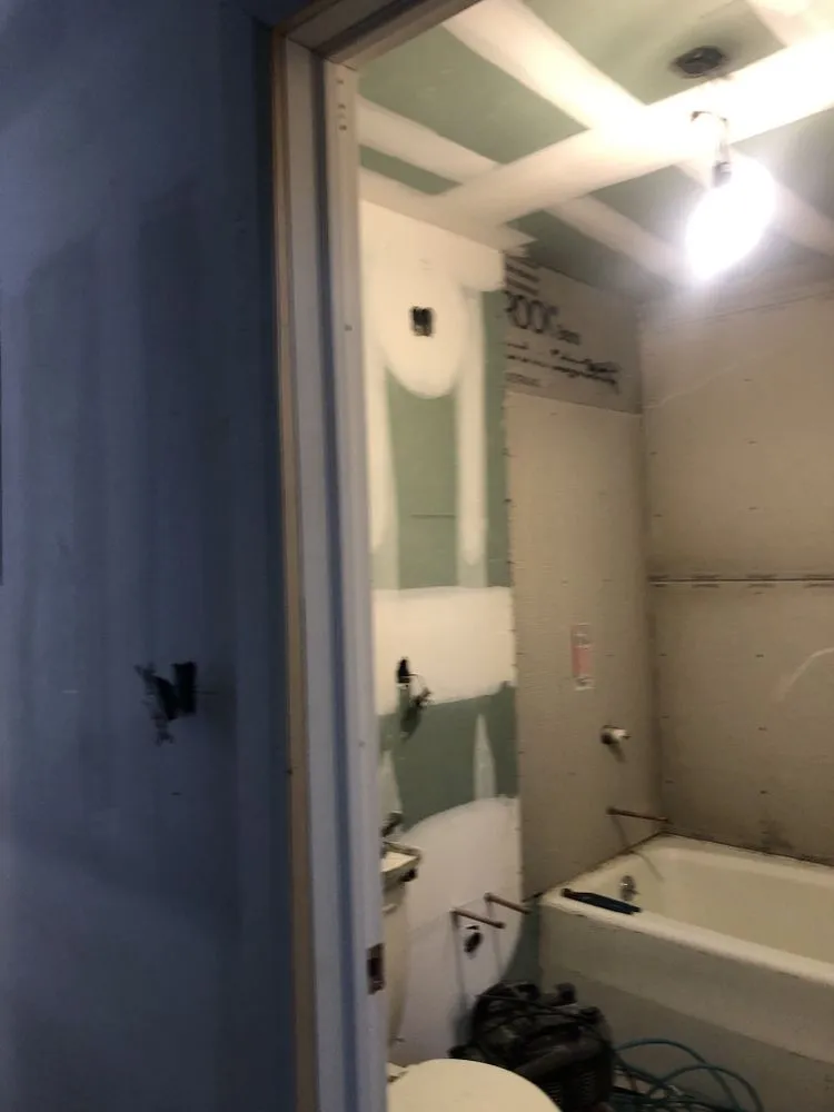 Slide of Ruiz Handyman