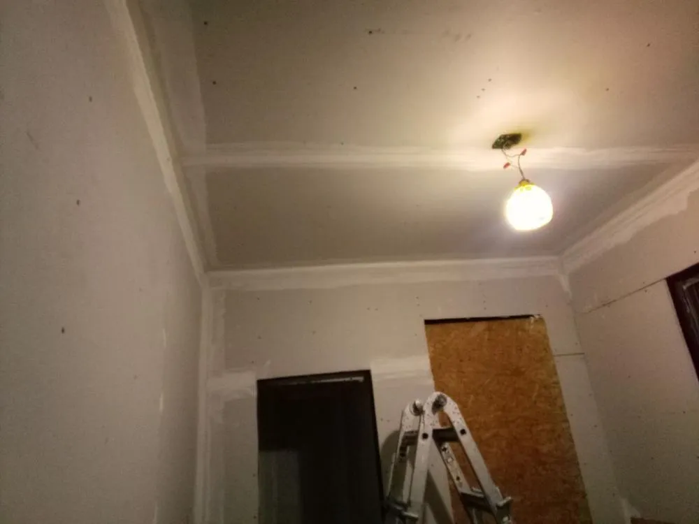 Slide of Ruiz Handyman