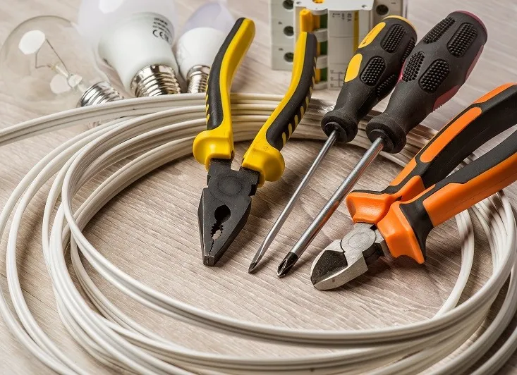 Slide of Russ The Handyman