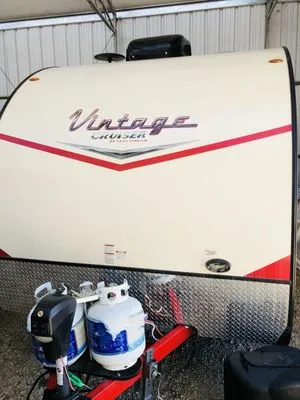 RV/BOAT DOCTOR & HANDYMAN SERVICES Logo