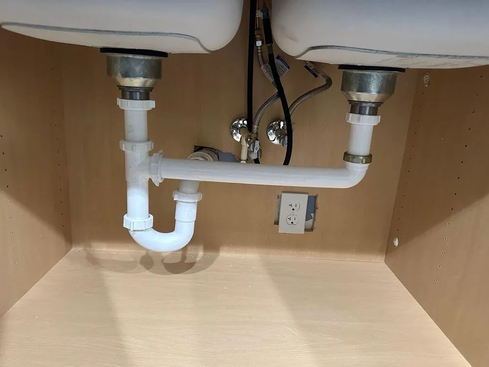 Slide of R&Y Plumbing Services