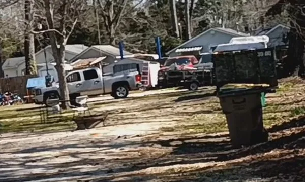 Ryan's Construction Logo