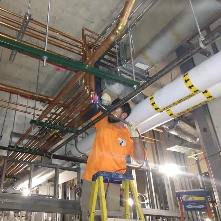 Slide of S E Tradesmen Plumbing & Gas