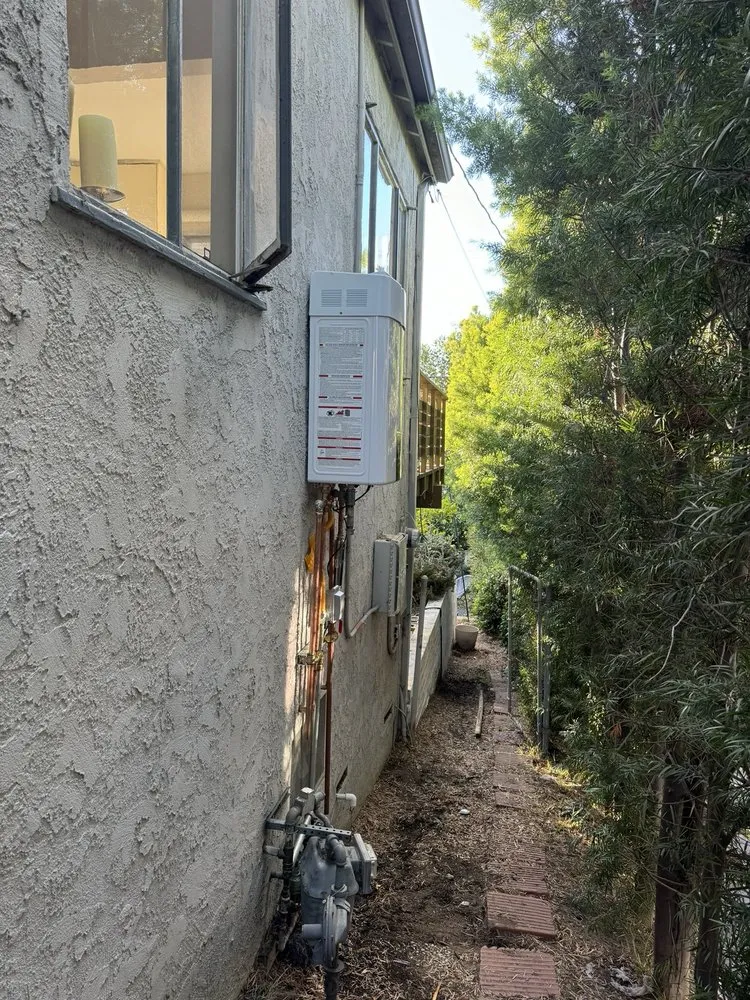 Slide of Safari Plumbing & Rooter