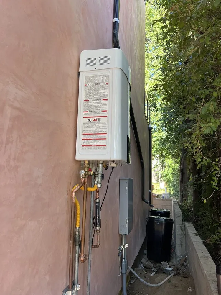 Slide of Safari Plumbing & Rooter